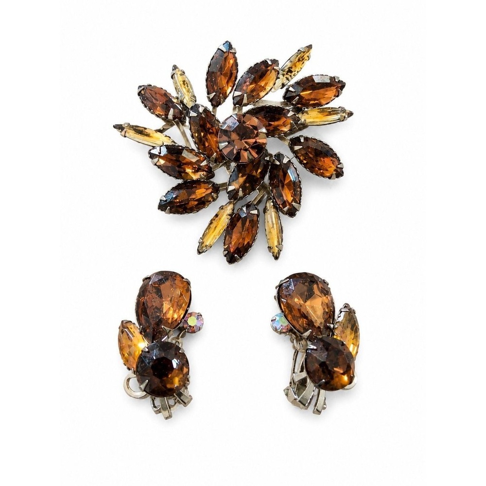 ⚜️22. Cathé Brooch & Clip Set